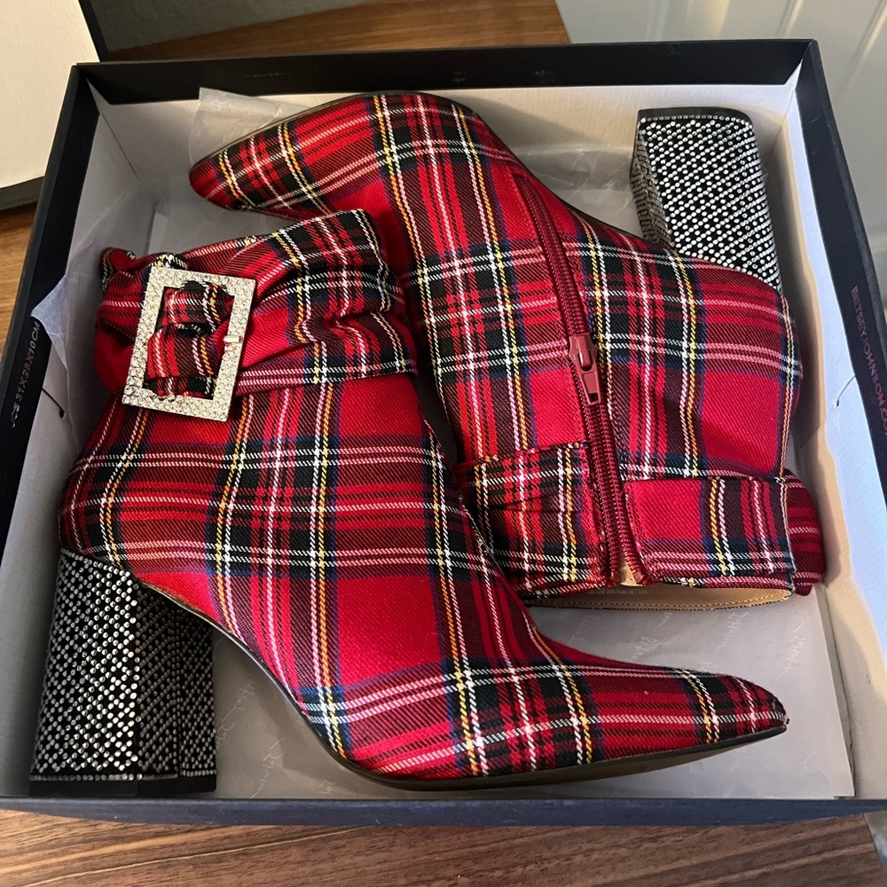 Betsey Johnson Millburn Plaid Red Color Multi Booties